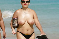 Older nudists on beach! Amateur!