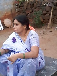 INDIAN WIFE SAVITA -INDIAN DESI PORN SET 13.5